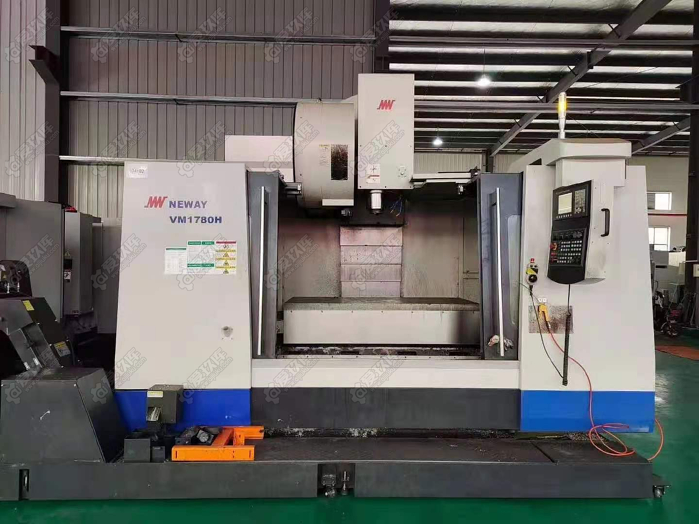 工廠轉型出售二手蘇州紐威VM1780H立式加工中心二手立加