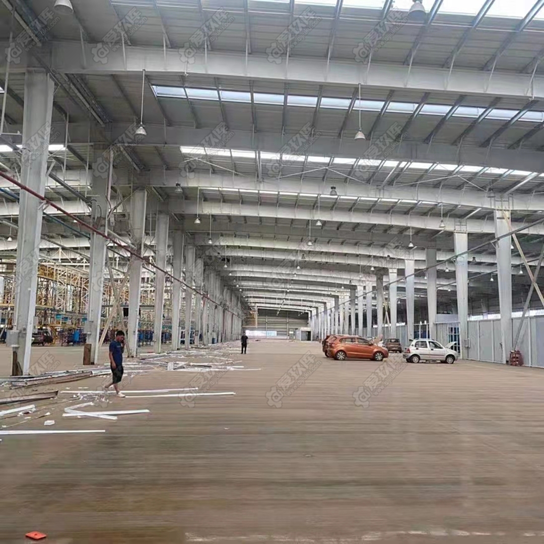 出售九成新24米四连跨旧钢结构厂房