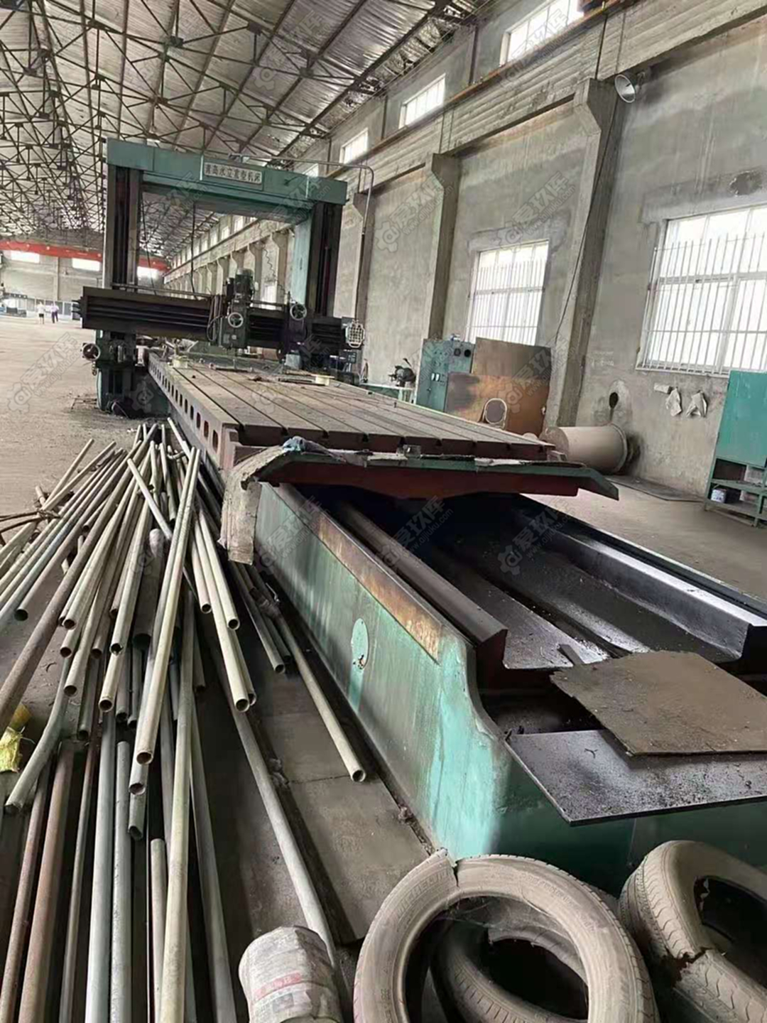 出售二手青島永立達2.5x10米龍門刨銑床二手青島龍門刨