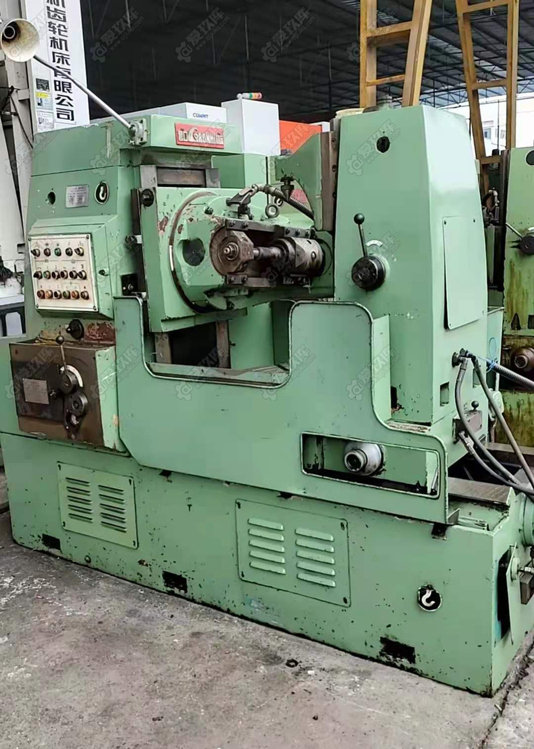 二手滾齒機