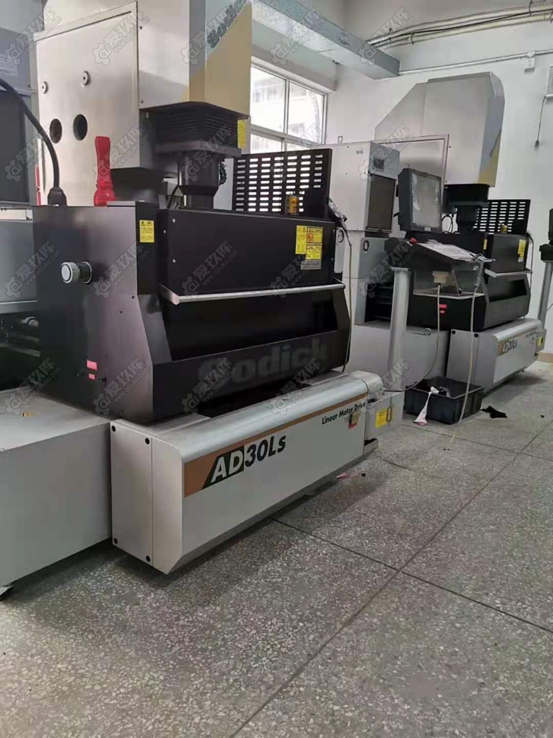 出售二手日本沙迪克AD30LS鏡面火花機