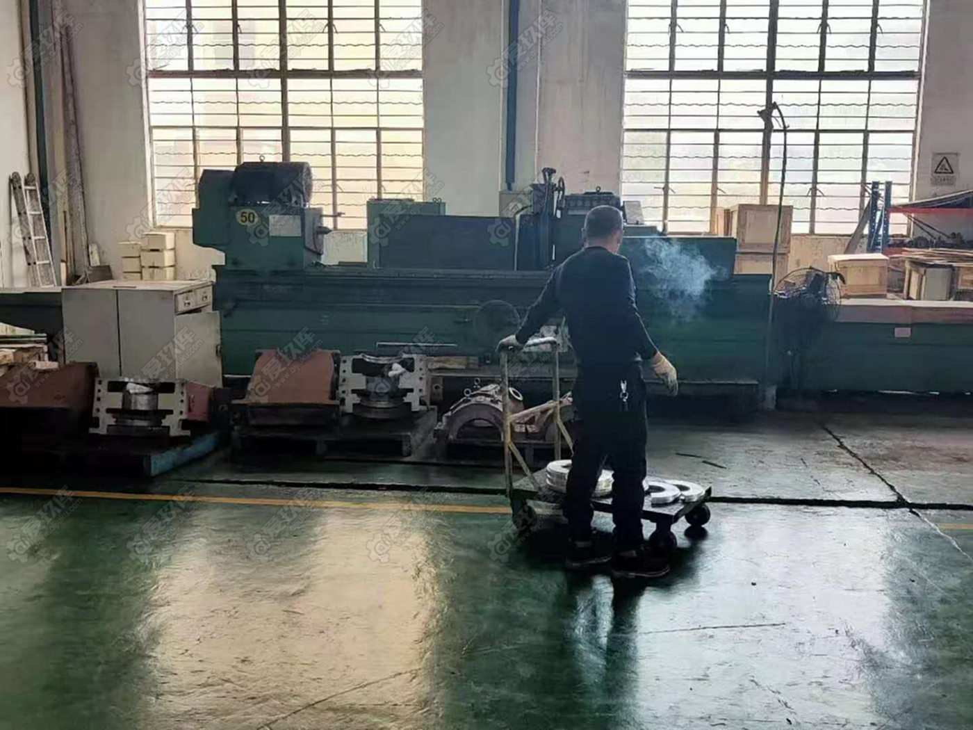 出售二手上海MC1363x3000-H外圓磨二手上海外圓磨二手磨床