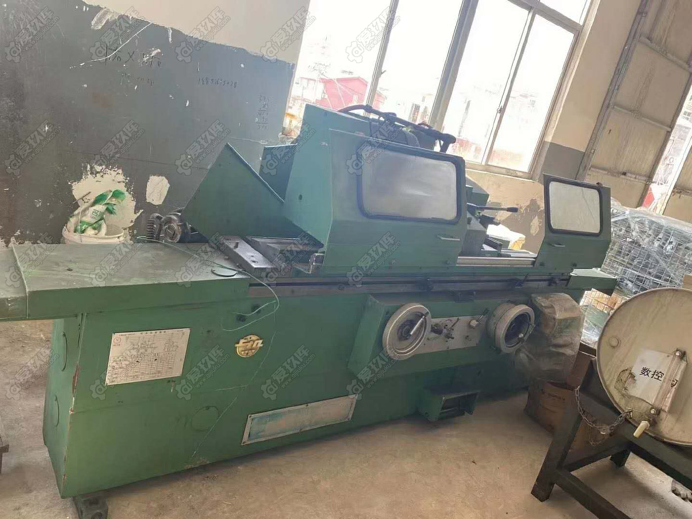 出售二手上海M1332B外圓磨床二手外圓磨二手1米磨床
