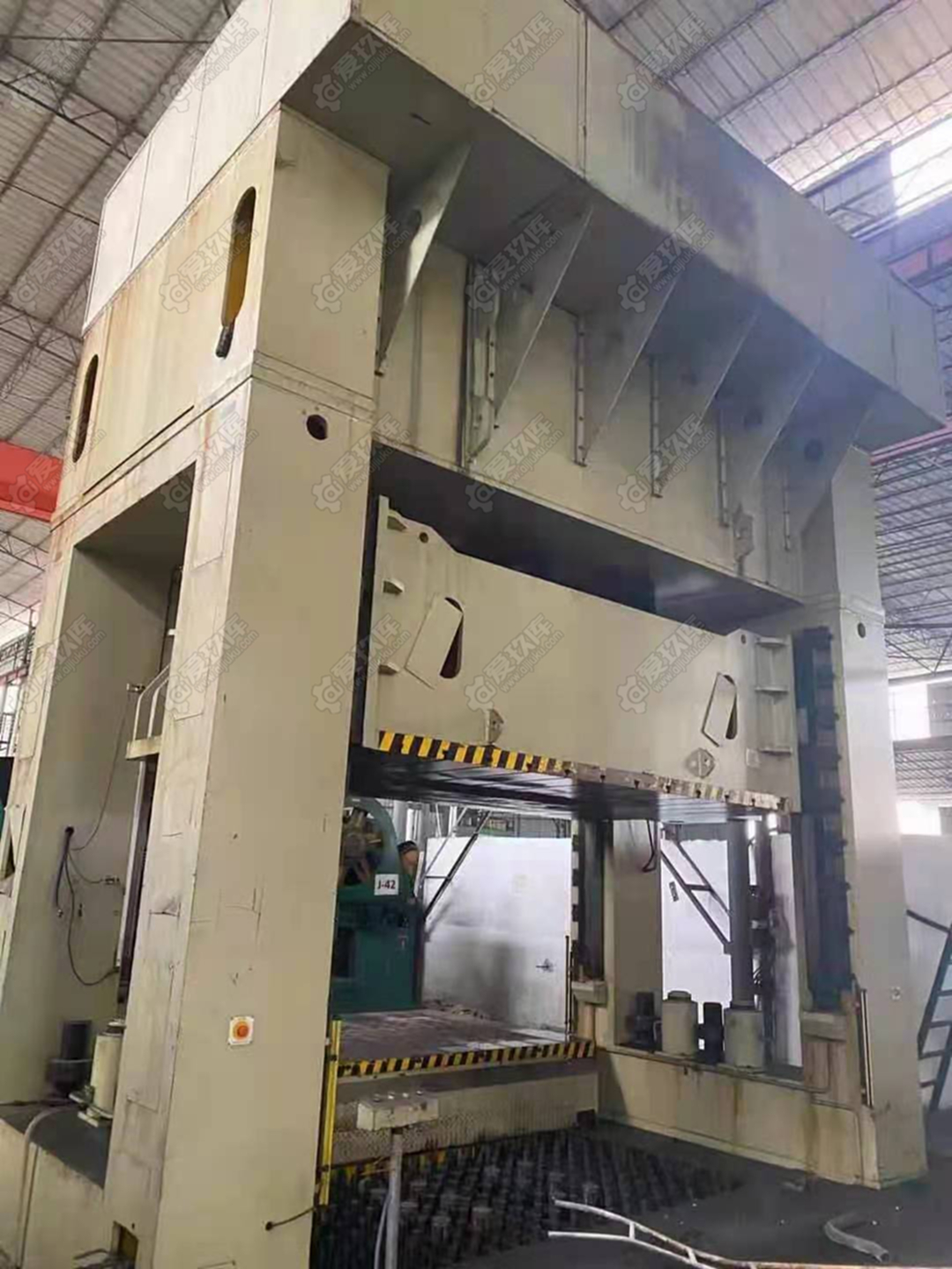 出售二手宏盛1250噸液壓機二手液壓機