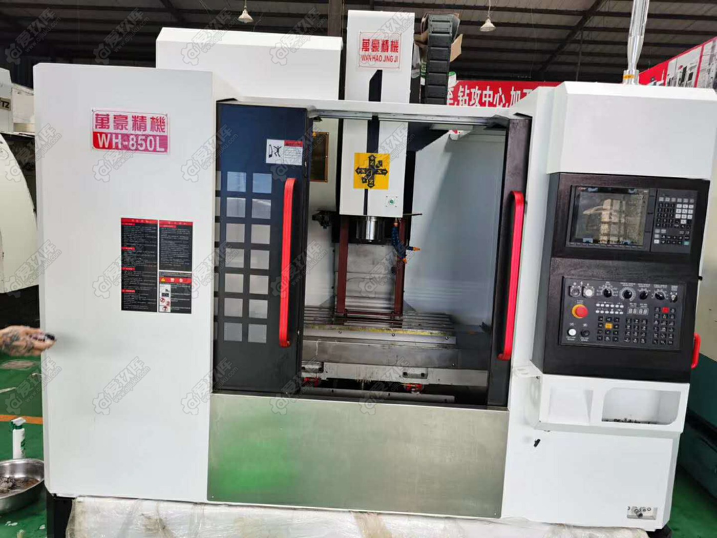 出售兩臺全新850L加工中心