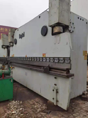 Selling secondhand WC67Y-400-5000 double machine linkage hydraulic plate bending machine 