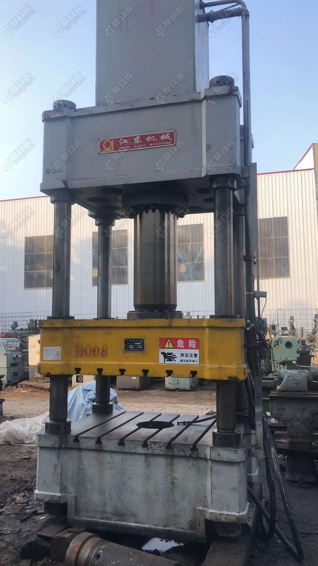 出售二手重庆江东yj32315四柱液压机二手液压机