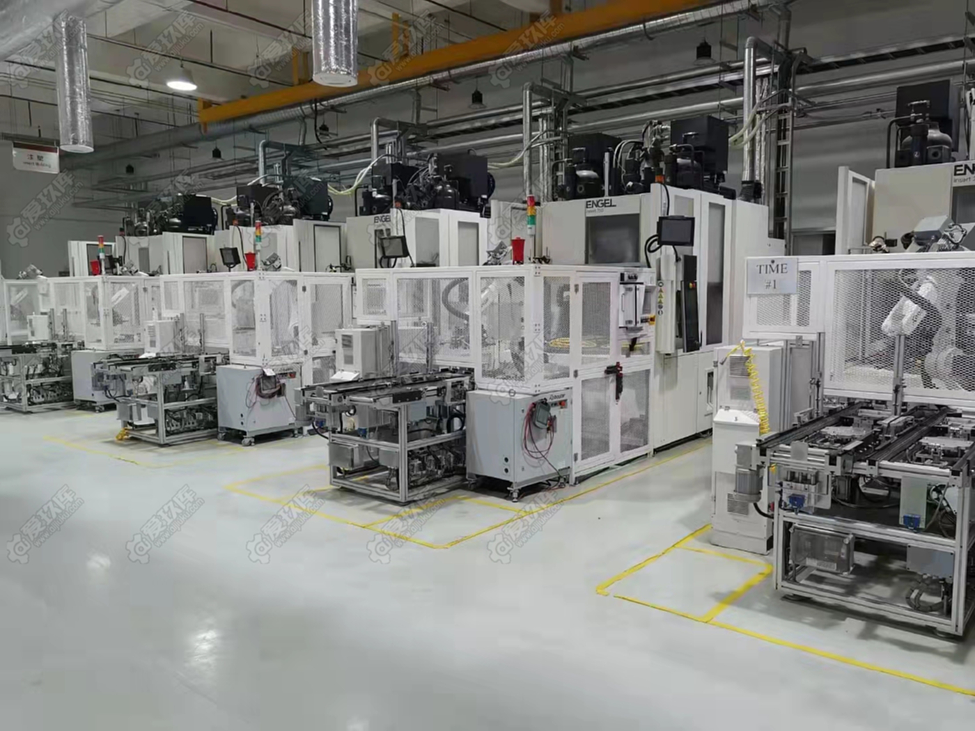 出售恩格爾250噸電動立式注塑機