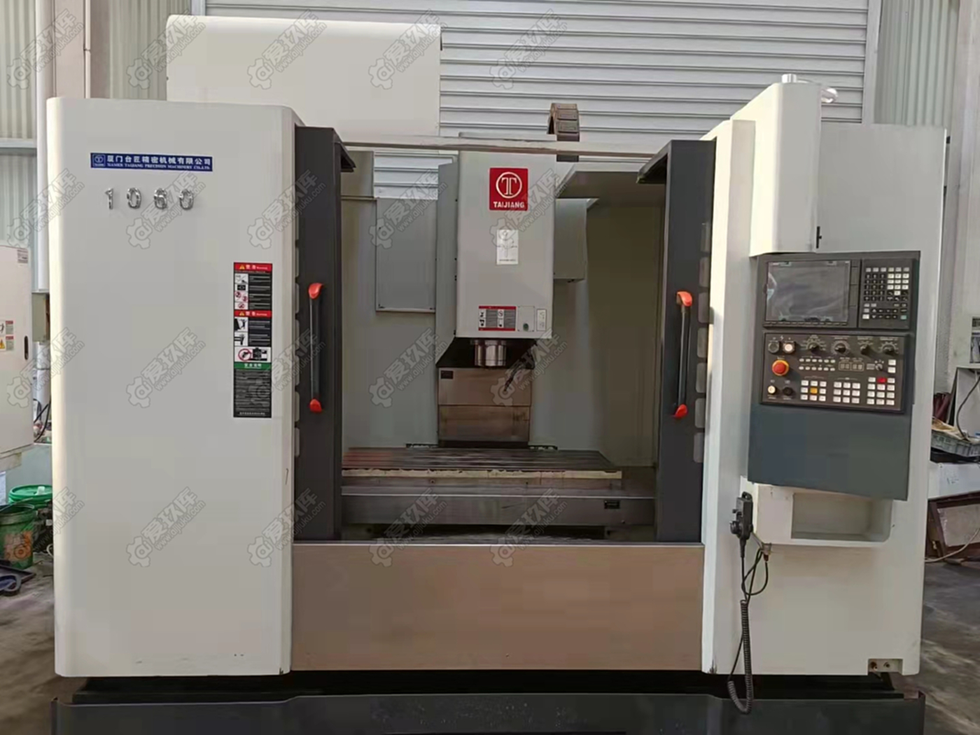 转让二手厦门台匠1060立式加工中心二手BT40主轴立加二手加工中心