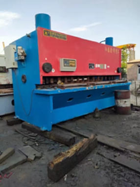 Sell 30x4 meters gate type plate shearing machine