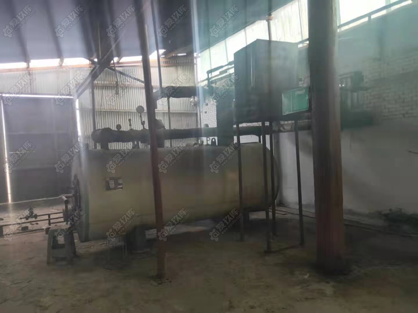 出售艺能700KW有机热载体锅炉