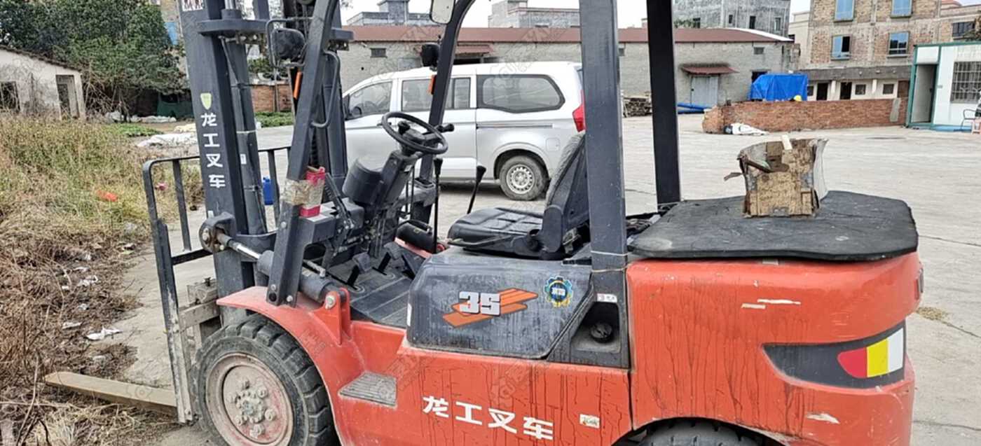 出售龙工叉车