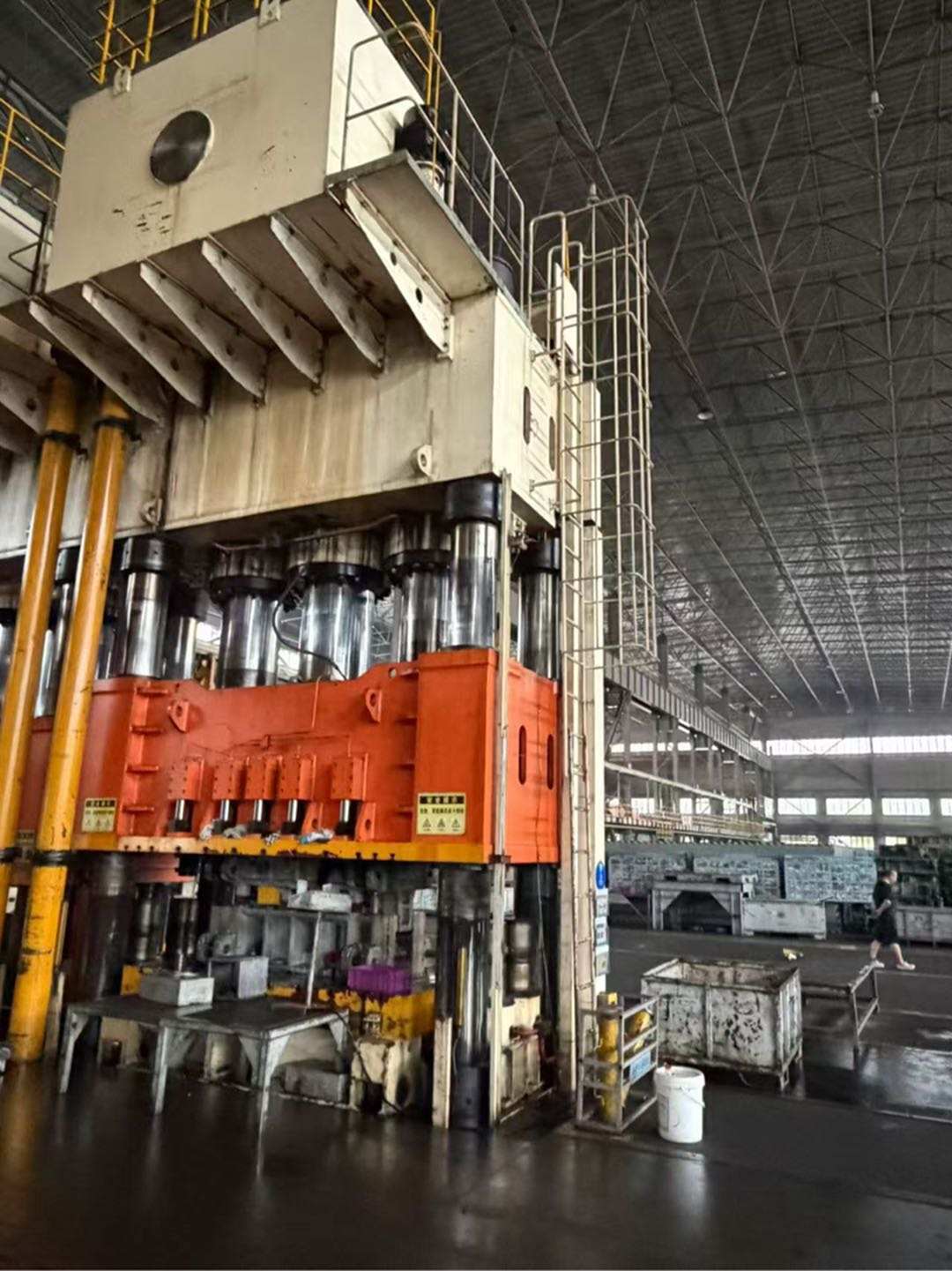 扬力YL27Q-2500 液压机